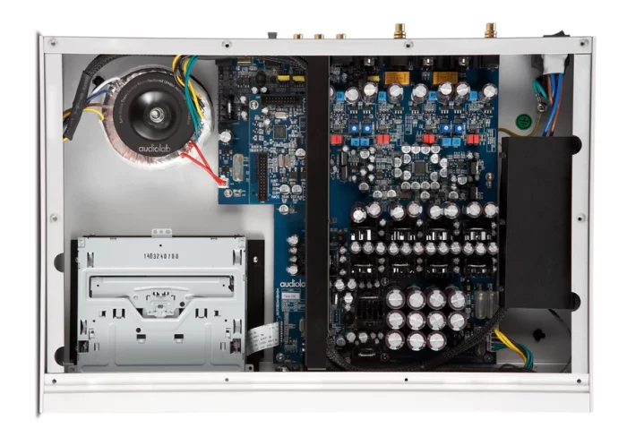 Audiolab 8300XP - Image 2