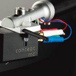 Clearaudio Concept V2 MC The concept mc and concept mc Signature combines high-quality moving coil technology with a minimalist design. Here, audiophile explorers discover what the optimisation of magnetic circuits can deliver: This cartridge releases crystal clear sounds and represents nothing less than a revolution in it‘s class. Equipped with a boron cantilever, the concept mc and concept mc Signature has channel matching to within half a decibel, 11 ohms internal impedance and is fitted with a Micro line stylus – features normally unheard of in this price range. All of which adds up to make this high-quality cartridge a bargain for the cost-conscious high-end fan.