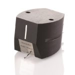 Clearaudio Performer V2 MM The Clearaudio V2 moving magnet cartridges are meticulously measured, analysed, and hand-selected into four performance levels. In this way Clearaudio achieves the best stereo channel matching, minimum phase error and distortion, flattest frequency response and highest dynamic range at each price point.The cartridges produce an audiophile sound of superlative quality – spatially detailed and vividly textured, with bass that does not wallow and treble that is not harsh. The models of the Clearaudio MM V2 series provide outstanding sound quality on all current tonearms.With the exception of the MM V2 Concept, which is made of aluminium, all the cartridges in this series are made with housings of hand-polished ebony – the key to record-breaking weight values.