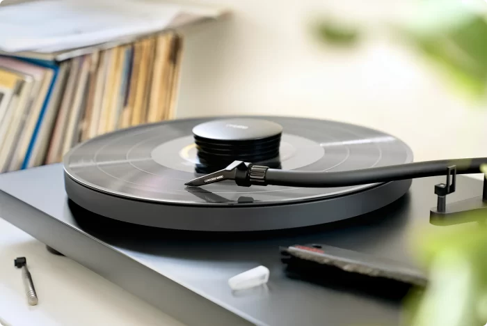 Ortofon Concorde Music Black Experience transparent and articulate sound quality with the Ortofon Concorde Music Black. The Ortofon Concorde Music Black features a Nude Shibata stylus on Aluminium cantilever, offers an upgrade from the Concorde Music Bronze and can be upgraded with the Stylus Concorde Music Black LVB 250.