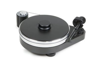 The PRO-JECT RPM 9 Carbon SB is a High end turntable with the carbon 9“ Evo tonearm