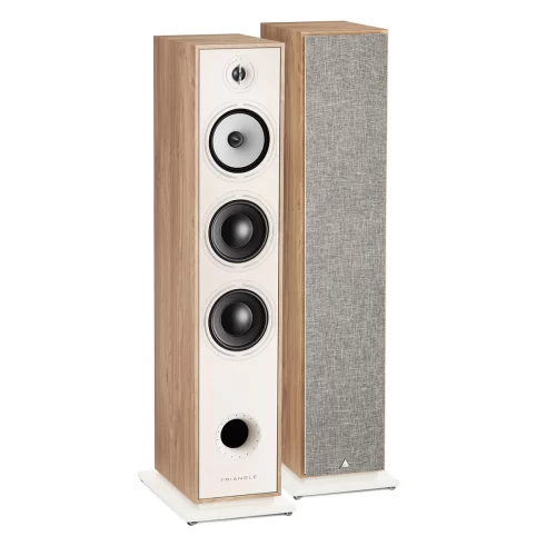 Triangle Borea BR08 The floor standing Triangle Borea BR08, inspired by the iconic Antal speaker, was the reference model throughout the design of the Borea range. Elegant three-way floor standing with 4 transducers, it is one of the most appreciated high-fidelity models. It incorporates a new 25mm EFS silk dome tweeter; a new 16cm midrange with a brand-new profile, based on the research on the natural cellulose paper used before in the Esprit Ez; and two new 16cm bass drivers in fiberglass. Its three-way configuration diffuses all frequencies with no interference between the transducers, producing precise voices and instruments. This floorstanding speaker will fit perfectly in rooms ranging from 20 to 40m2.