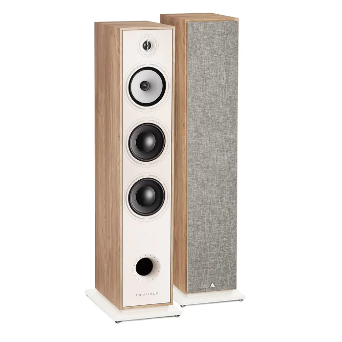 Triangle Borea BR08 The floor standing Triangle Borea BR08, inspired by the iconic Antal speaker, was the reference model throughout the design of the Borea range. Elegant three-way floor standing with 4 transducers, it is one of the most appreciated high-fidelity models. It incorporates a new 25mm EFS silk dome tweeter; a new 16cm midrange with a brand-new profile, based on the research on the natural cellulose paper used before in the Esprit Ez; and two new 16cm bass drivers in fiberglass. Its three-way configuration diffuses all frequencies with no interference between the transducers, producing precise voices and instruments. This floorstanding speaker will fit perfectly in rooms ranging from 20 to 40m2.