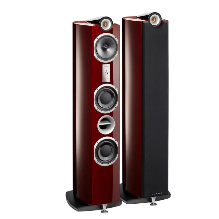 Triangle Signature Delta Hi-Fi Floorstanding Speaker – Signature Delta The Delta model was the company’s starting point in terms of research for this range. This speaker is a well-designed technological gem and a symbol of TRIANGLE’s acoustic expertise. Built and assembled in Triangle’s workshop located in Soissons, France, the Delta Signature is a 3-way floorstanding speaker equipped with 4 drivers for a detailed and refined sound. On the top of the cabinet sits a semi pod-mounted horn loaded tweeter, one 16 cm (6,5 inches) paper midrange for naturel reproduction of vocals and two 16 cm (6,5 inches) woofers. Each woofer is separate by a different cabinet enclosure. The woofer rear wave is discharged by a single twin-vent, a Triangle patent technology. The Signature Delta will appeal to any High-Fidelity lovers looking for a high-performance, well balanced and musical loudspeaker. It is a perfect choice for rooms between 15 and 40 m2.