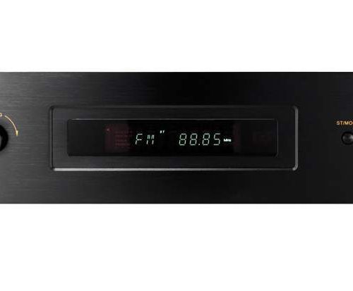 Vincent STU-400 Of course there is still a tuner for every decent system, here the STU-400. Equipped with AM / FM band, 30 station memories and gold-plated outputs, this device completes our "small" system perfectly