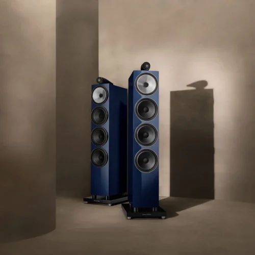 Bowers & Wilkins 702 S3 Signature True Sound With the 700 Series, Studio Sound comes home. 700 Series Signature builds on that extraordinary pedigree, with optimized technologies and unique, luxurious finishes to deliver performance and elegance that's a level above the best