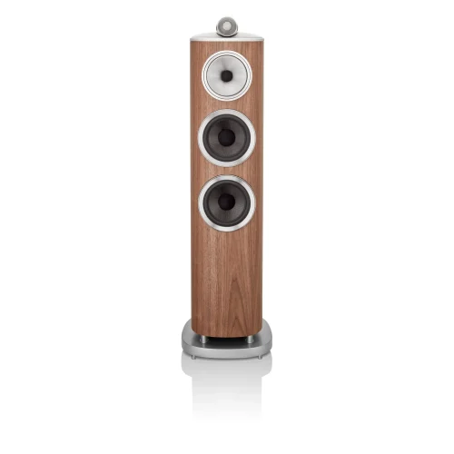 Bowers & Wilkins 804 D4 For listeners who crave the performance of an 800 Series Diamond tower speaker but prefer a more conventional aesthetic, the 804 D4 is the perfect choice. Its new cabinet and plinth make it our best-performing 804 yet. Classic quality 804 D4 is perhaps more conventional in appearance than other floor-standers in the 800 Series Diamond range, but it’s every bit as sophisticated. Its new Reverse-Wrap cabinet is both a mechanical and acoustic revolution in its class, and its new plinth ensures rock-solid, accurate bass response too.