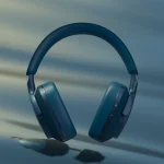 Bowers Wilkins Px7 S2e Px7 S2e is the latest iteration of our highly successful entry-level wireless headphones. The ‘e’ stands for ‘evolved’, as the Px7 S2e takes inspiration and learnings from our flagship Px8 wireless headphones, together with a re-tuned acoustic performance, to deliver the very best sound in its class.