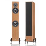 Vienna Acoustics Mozart SE Signature Das Wunderkind It is virtually impossible to fully express the impact Wolfgang Amadeus Mozart - universally known for his elegantly moving melodic lines, grounded on subtly sophisticated musical structures - has had on the identity of our home, Vienna. So when Peter Gansterer started to realize his very first vision of an elegant, slim, yet powerful, floorstanding speaker in 1990, the name was chosen with mindful consideration. In these early trials, Peter worked with local carpenters and had to be content with high grade, but still standard, drivers. Needless to say that these days layed the foundation of the numerous, exclusive „DESIGNED and DEVELOPED by VIENNA ACOUSTICS“ drivers, which were about to arrise.