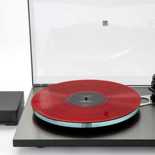 REGA Planar 3 RS The Rega Planar 3 RS Edition (Rega Special) is constructed using a brand-new aluminium metal skin HPL laminate to create the stiffest plinth at Planar 3 level we have produced. This stunning dark brushed metallic plinth, edged in high gloss black creates a stunning platform for the iconic Planar 3. The RS Edition includes a custom matched Neo MK2 PSU with each motor vibration circuit hand tuned to each individual motor. This low noise 24v motor drives the sub platter via our Reference EBLT drive belt for ultimate accuracy in speed control. Finally, the legendary handmade RB330 tonearm is mounted and supplied with the all new award winning Nd5 moving magnet cartridge.