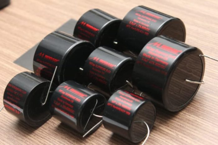 Mundorf capacitors set - Image 1