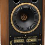 Tannoy SGM 10 Θρυλική τεχνολογία Tannoy Dual Concentric Η τεχνολογία Dual Concentric της Tannoy προσφέρει κορυφαία συνοχή φάσης και ακριβή απεικόνιση σημειακής πηγής (point-source imaging). Η εξαιρετικά ακριβής και ουδέτερη σκηνή ήχου παρέχει άνετη ακρόαση χωρίς κόπωση, ακόμη και για παρατεταμένες συνεδρίες. Το μπροστινό πάνελ διαθέτει 2-band energy control για προσαρμογή στις διαφορετικές ακουστικές συνθήκες και χαρακτηριστικά του χώρου. Ο κλασικός σχεδιασμός καμπίνας με σύγχρονα εξαρτήματα αποδίδει αυθεντικά τον ήχο του πρωτότυπου κλασικού monitor. Η μπροστινή θύρα μπάσων επιτρέπει την τοποθέτηση κοντά σε τοίχο ή σε οροφή, εξασφαλίζοντας βέλτιστη απόδοση χαμηλών συχνοτήτων.