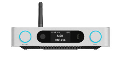 FiiO BR15 R2R Το FiiO BR15 R2R ειναι 24bit/192kHz dac. Εισοδοι: 1x Coaxial, 1x Optical, 1x USB-C, Bluetooth. Εξοδοι: 1x RCA Line, 1x XLR Line, 1x Coaxial (same with input).