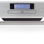 ROTEL CD14 MKII Το ROTEL CD14 MKII προσφέρει πιστή αναπαραγωγή CD με εντυπωσιακή διαύγεια, αποδίδοντας ακόμη και τις πιο ανεπαίσθητες λεπτομέρειες. Το DAC 32-bit της Texas Instruments υποστηρίζεται από ανεξάρτητα τροφοδοτικά που απομονώνουν τα κυκλώματα ελέγχου του μηχανισμού κίνησης από τα ευαίσθητα κυκλώματα ήχου, μειώνοντας τον θόρυβο και την παραμόρφωση. Αξιοποιήστε τη συλλογή των CD σας —συμπεριλαμβανομένων των αρχείων MP3— και αφήστε το CD14MKII να προσφέρει κορυφαία απόδοση.