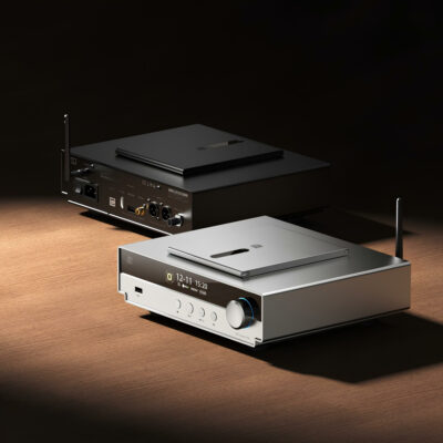 Shanling CT-90 Shanling CT-90 - CD Transport με Bluetooth & USB Player - Silver
Το Shanling CT-90 είναι ένα high-end CD Transport αναφοράς, σχεδιασμένο αποκλειστικά για την απόλυτη ψηφιακή εξαγωγή σήματος. Διαθέτει κορυφαίο μηχανισμό ανάγνωσης Philips CD-Pro2 με σχεδίαση top-loading και βαριά σταθεροποίηση δίσκου. Με εξόδους I²S, Coaxial, Optical και AES/EBU, ακριβές ρολόι χρονισμού και πλήρως απομονωμένη γραμμική τροφοδοσία, εξασφαλίζει μηδενικό jitter και καθαρότητα, μετατρέποντας τη συλλογή των CD σας σε μια μοναδική ακουστική εμπειρία.