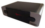 Dynavector P-75 MkIV Dynavector P-75 MkIV MM - MC Ο Dynavector P-75 MkIV ειναι προενισχυτης Phono MM/MC, με διαθέσιμες όλες τις απαραίτητες ρυθμίσεις. Το Dynavector P75 MkIV αποτελεί την πιο πρόσφατη εξέλιξη ενός θρυλικού phono stage, το οποίο έχει κερδίσει την εμπιστοσύνη των audiophiles σε όλο τον κόσμο. Με το κομψό και συμπαγές σασί του από βουρτσισμένο αλουμίνιο και την πρόσοψη από γυαλί, συνδυάζει την αισθητική αρτιότητα με κορυφαία ποιότητα κατασκευής.