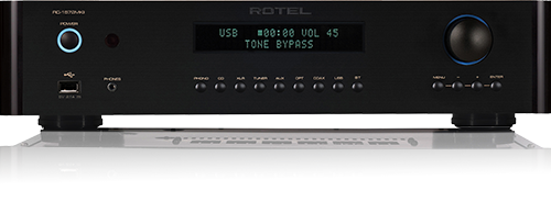 Rotel RC-1572MKII Η προσιτή κατηγορία υψηλών προδιαγραφών ξεκινά με τον προενισχυτή RC-1572MKII της Rotel, ο οποίος επεξεργάζεται τις αγαπημένες σας αναλογικές και ψηφιακές πηγές με εκπληκτική διαύγεια, προσφέροντας μια φυσική και καθηλωτική ηχητική σκηνή.